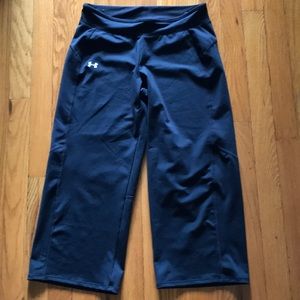 Under Armour Yoga Capri Pants, All Season Gear, S